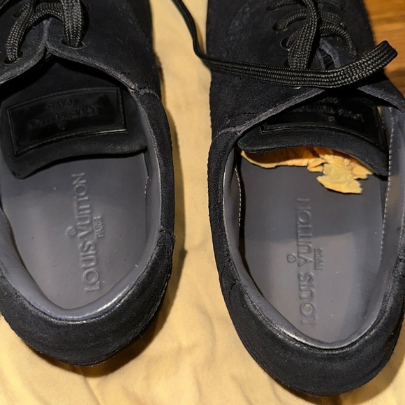 Louis Vuitton - Casual Sneaker Shoe - Men’s Size 7.5 (US) - Dark Navy - Picture 9 of 16